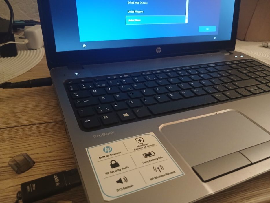Laptop Hp i5 pachet complet