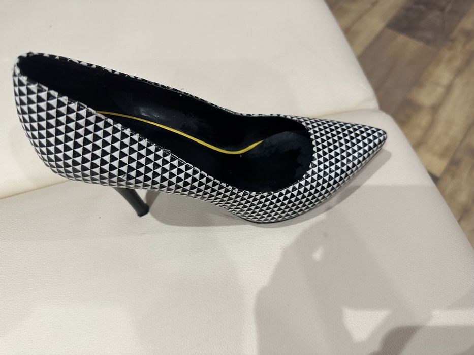 Продам модные туфли Нина Вест размер 37-38