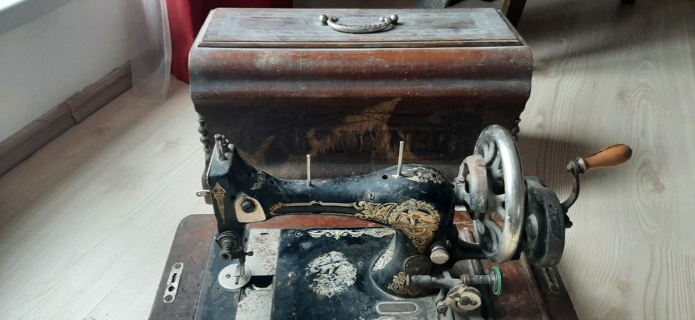 Masina de cusut manuala Gritzner