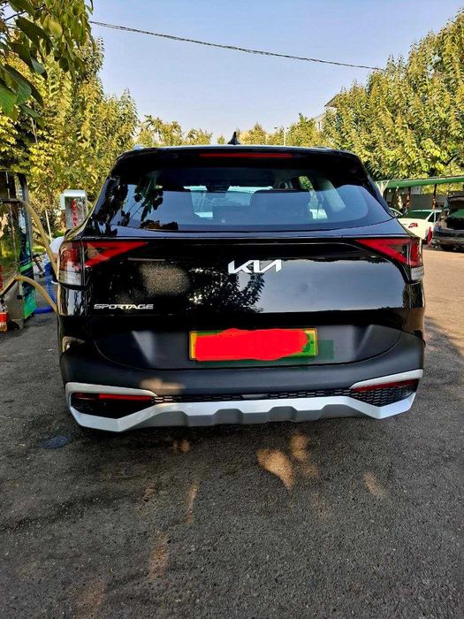 KIA SPORTAGE bez lyuk 2023 srochno