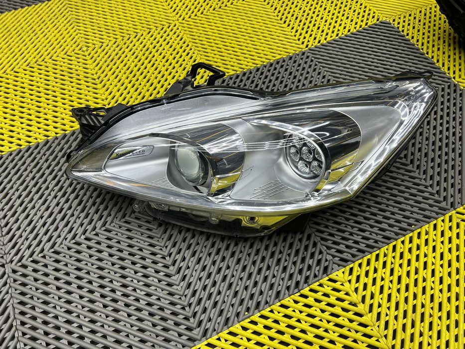 Фар за Пежо 508 FULL LED