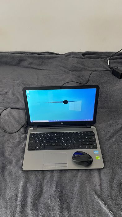 Лаптоп HP Core i30