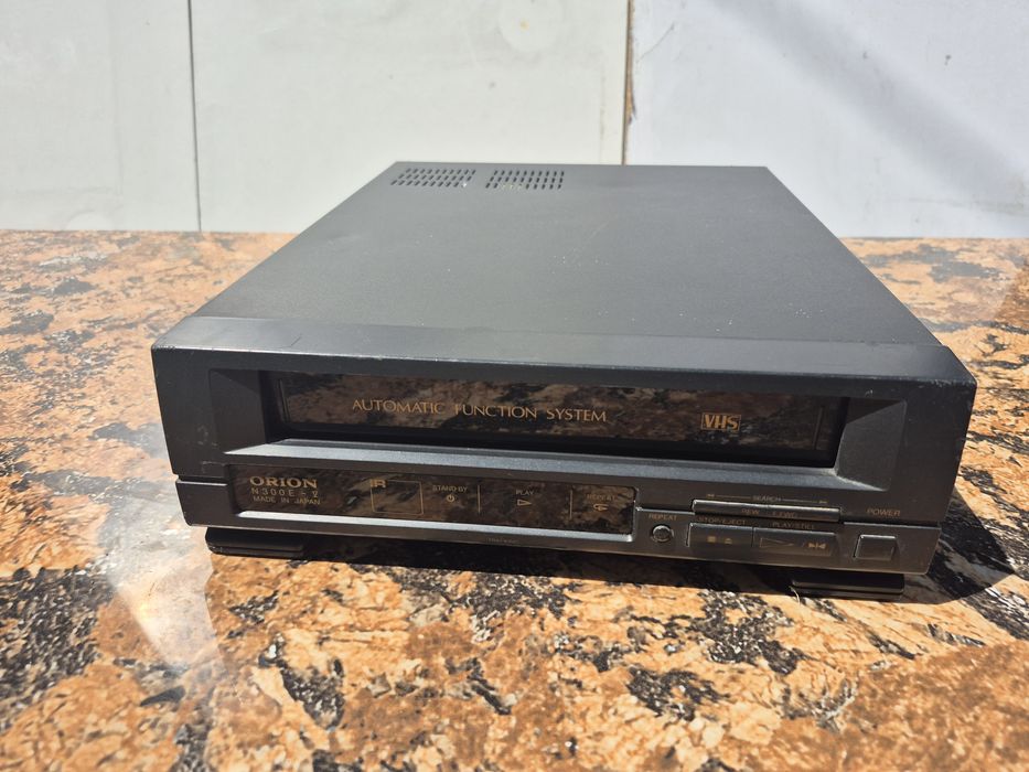 Vând video recorder marca Orion model N300E-V,made in japan