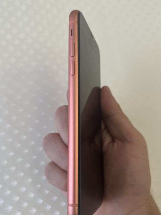 Продам Iphone XR 64 GB