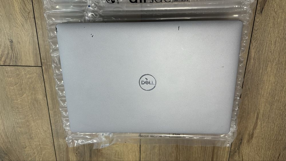 Dell Latitude 5310 13.3” Touch Intel i5-10310u 16GB RAM 256GB SSD 4G