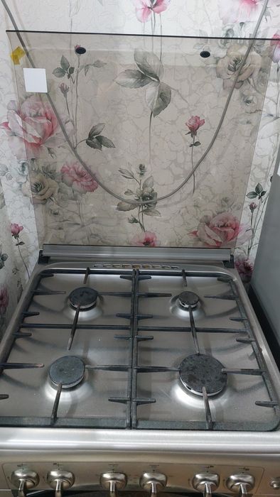 Продам газ плиту Gefest