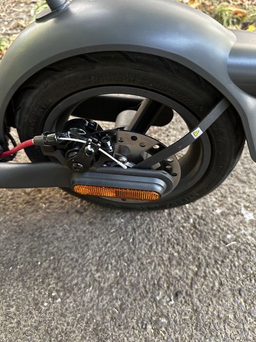 Trotineta Navee V40i