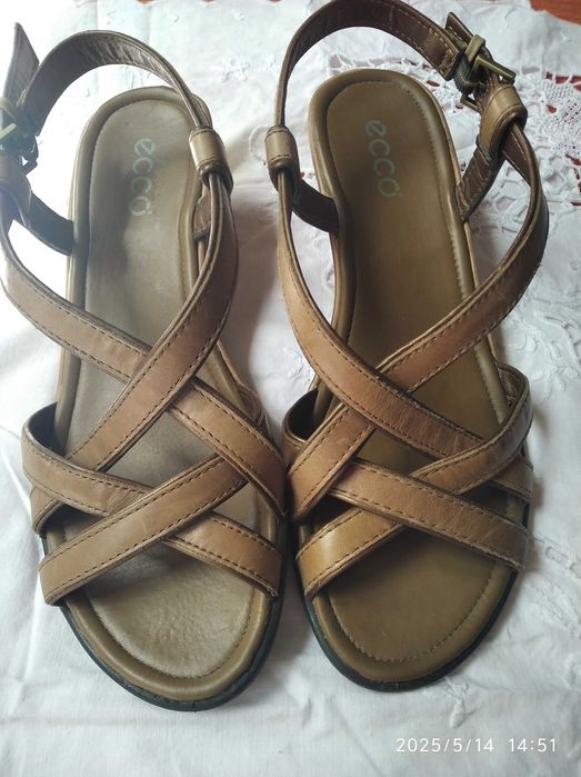 Mango дамски балеринки; Geox обувки,Ecco сандали, Clarks обувки