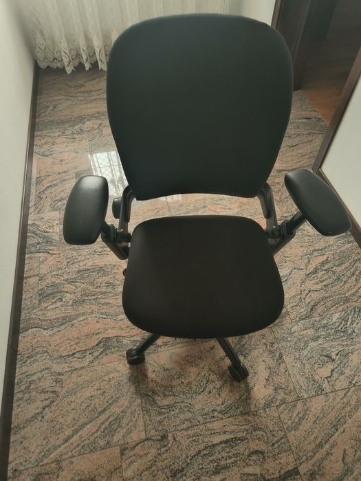 Scaun Ergonomic Steelcase Leap v1