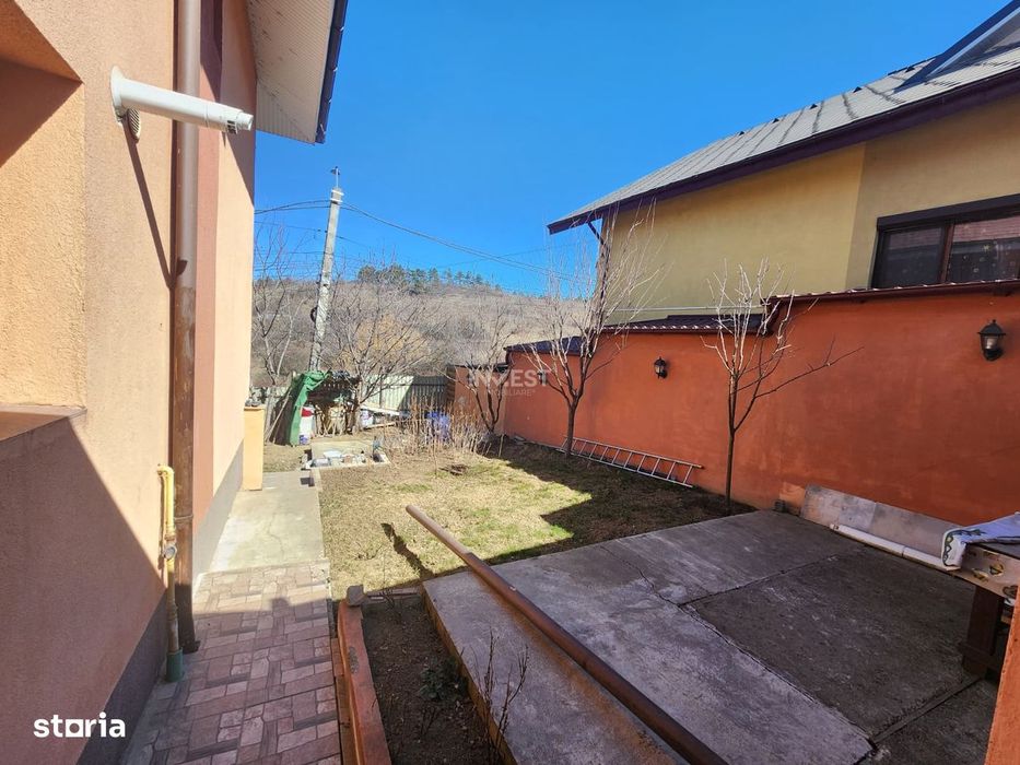 Casa Individuala , Zona Tomesti, 5 Camere