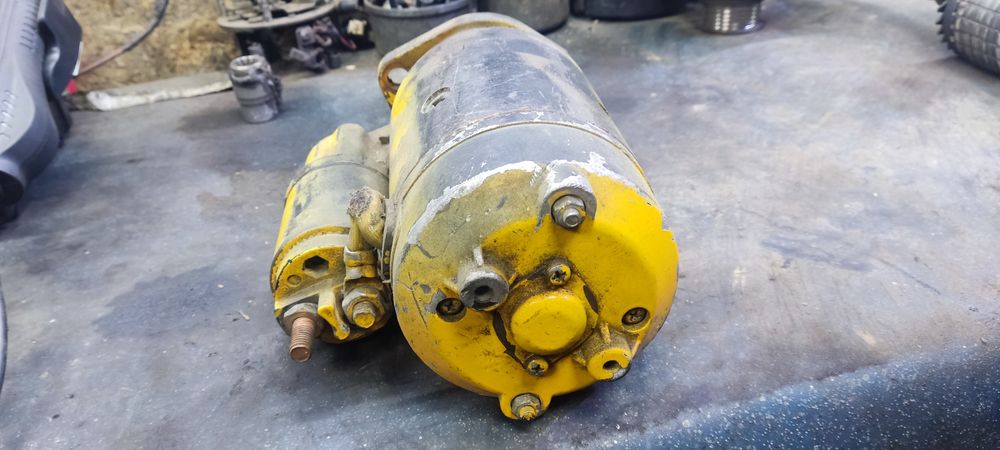 Продам стартер cat  петушек