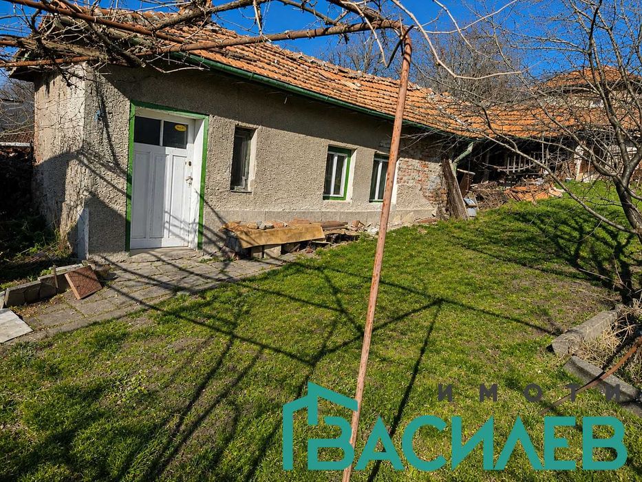 Продава КЪЩА област Перник, с. Мещица
