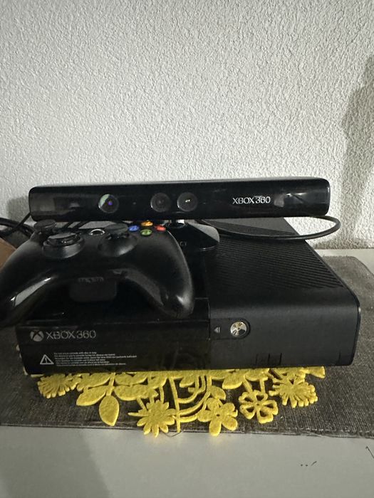 Xbox 360 slim+kinect+controller wirleess stare buna