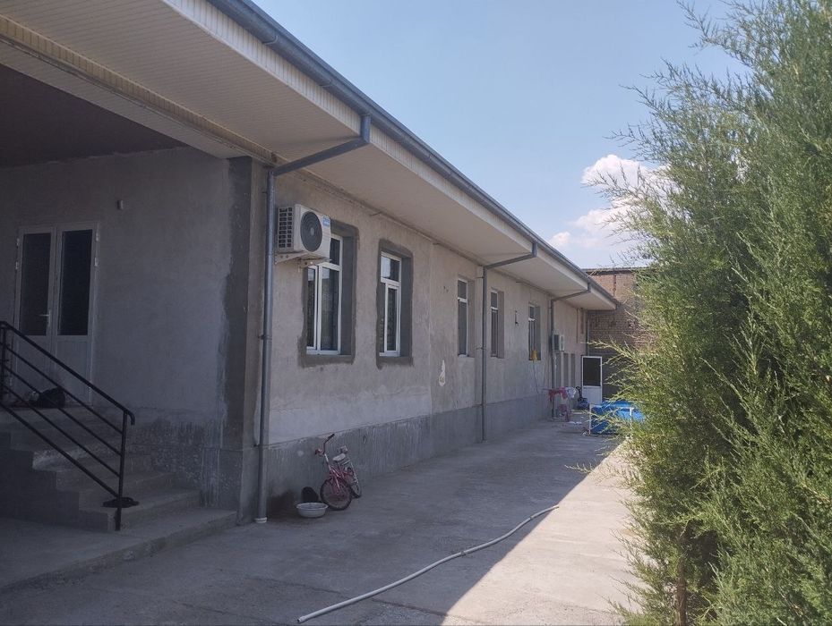 6 sotik hovli Suv gaz hammasi zo'r dakumentla joyida