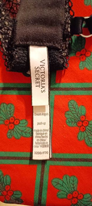 Sutien  cu dantela  Victoria's Secret, marime 32DD, 75 B