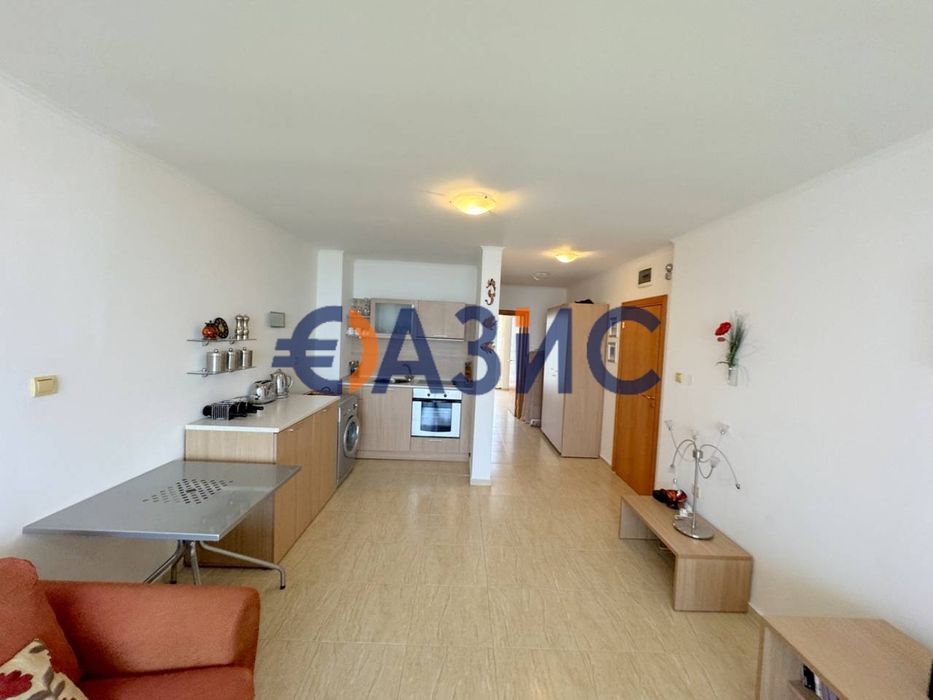 Продава се Двустаен апартамент в Свети Влас - 74 кв.м за 1555 €/кв.м - Снимка #4