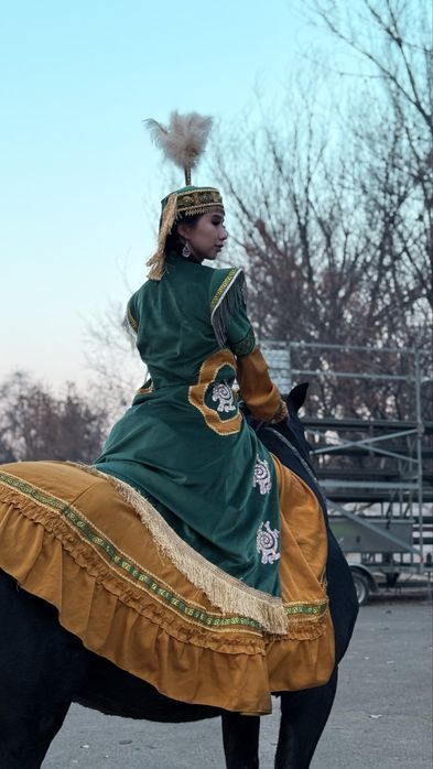 Национальные костюмы