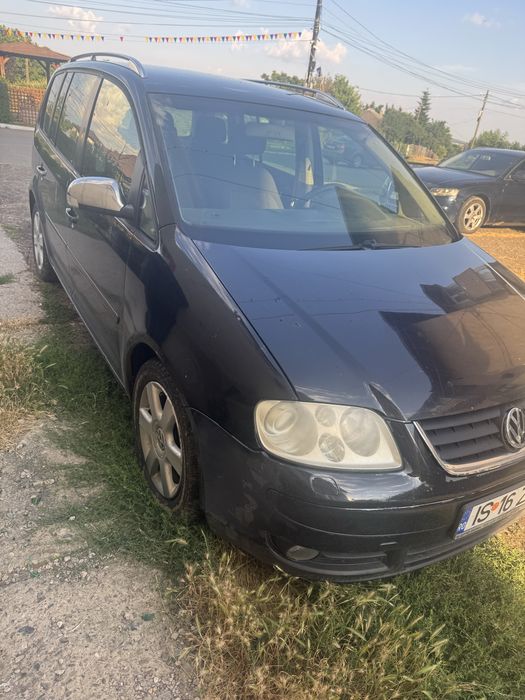 VOLKSWAGEN Touran 2004 — imagine 3