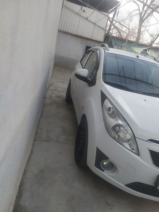 Spark sotiladi 3 pazitsya