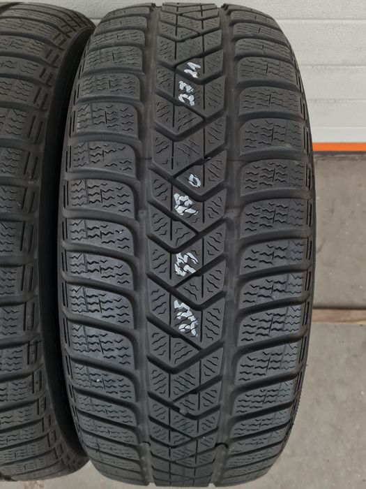 Зимни гуми 2 броя PIRELLI SottoZero3 225 55 R17 дот 2421