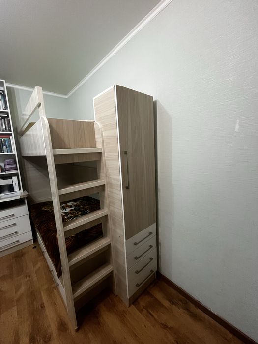 двухъярусная кровать