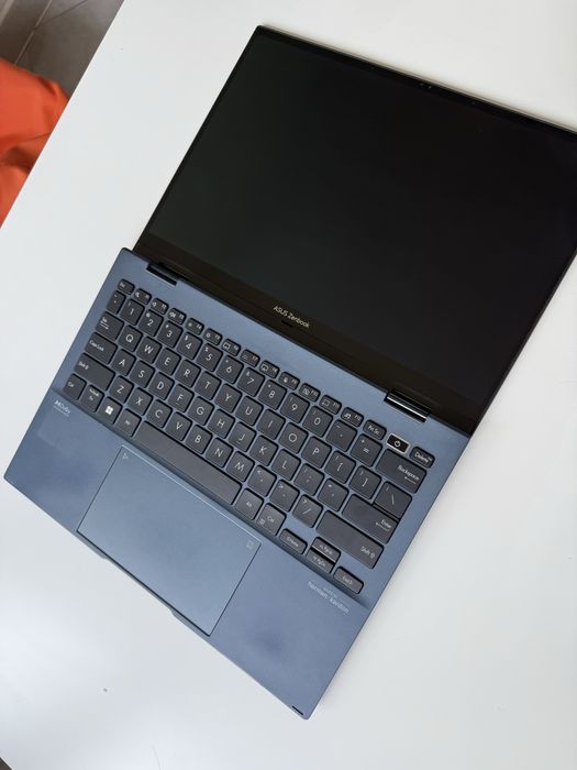 ASUS ZenBook S 13 Flip OLED