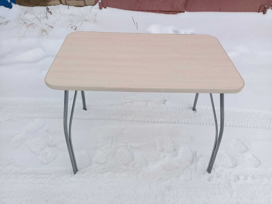 Продам  кухонный  стол