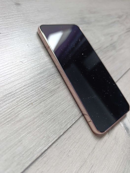 Samsung S22 pink gold