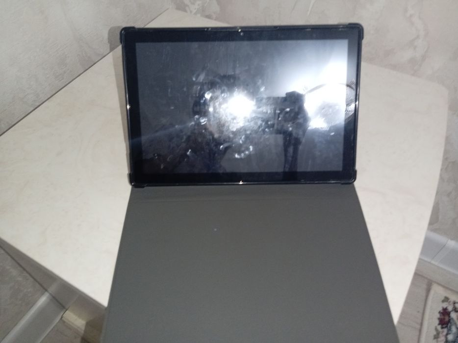 Планшет Jiaenova