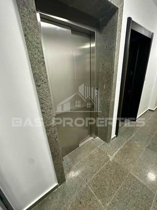 Продава се Тристаен апартамент в София, Надежда 2 - 103 кв.м за 2180 €/кв.м - Снимка #10