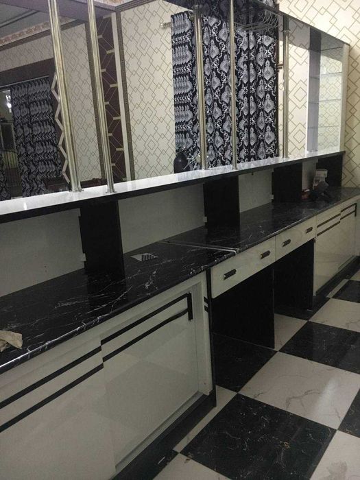 Bar kafelar uchun divan stol stul va bar sotiladi