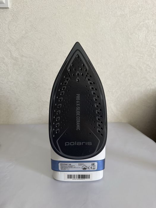 Продам новый утюг Polaris