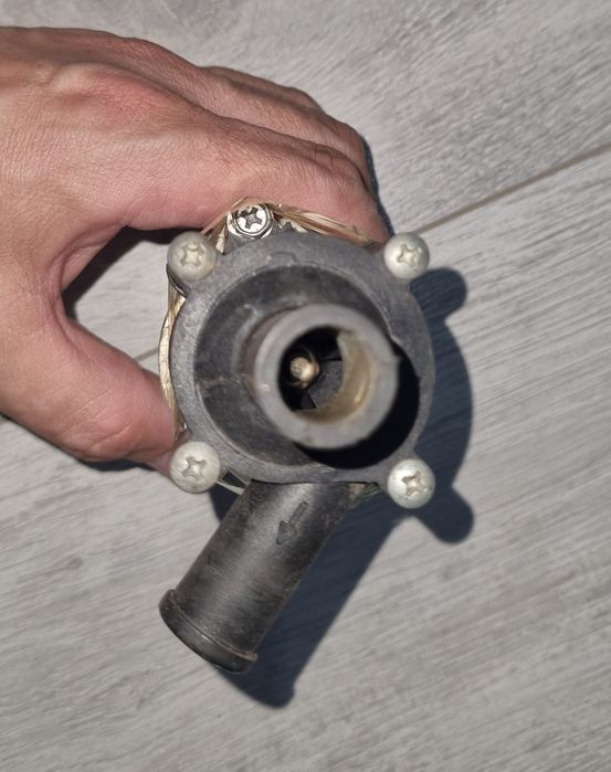 Воденной насос от печки  Газель