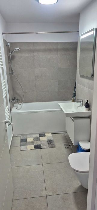 Inchiriez apartament 2 camere