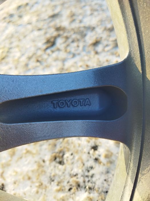 Диски Тойота оригинал на 16