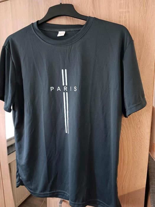 Футболка с надписью PARIS