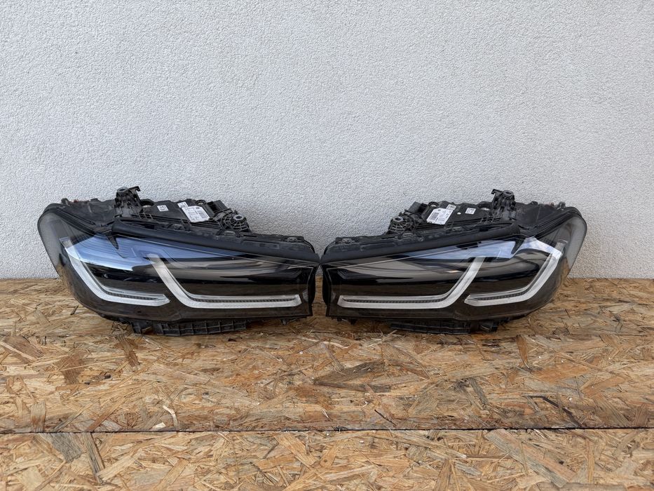 Set far stanga dreapta BMW G30 G31 LCI Facelift Full LED Adaptiv Black