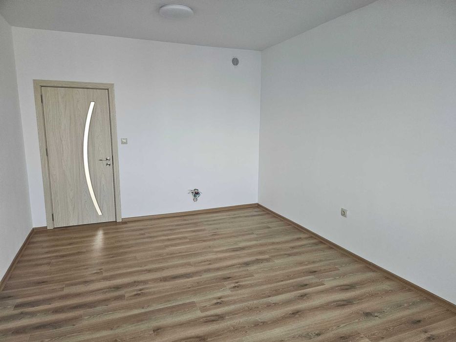 тристаен апартамент след основен ремонт