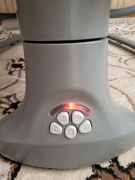 Электрический детский шезлонг