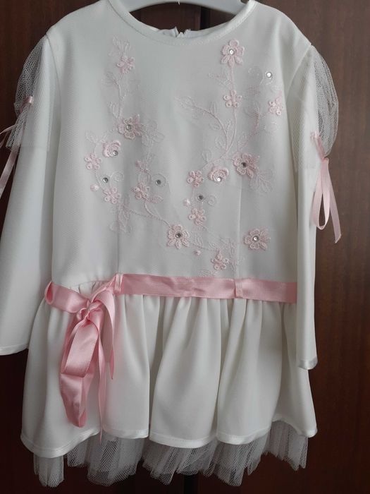 Детски официални роклички