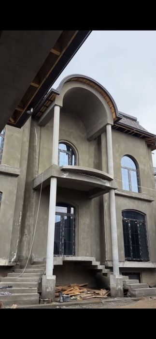 Продаётся шикарный частный 7.3 сотки в Юнусабадском районе.