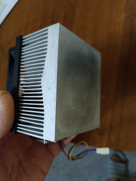 Дънна платка Asus M2N - SLI Deluxe, Охладител за процесор сокет ам2