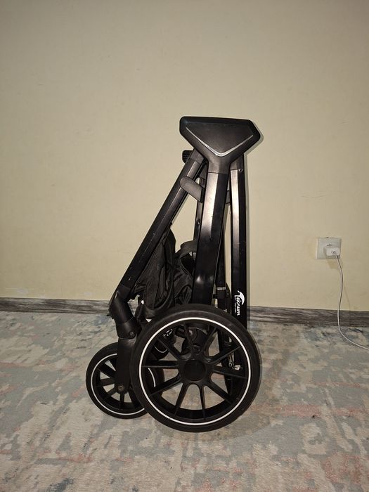 Продам детские коляски