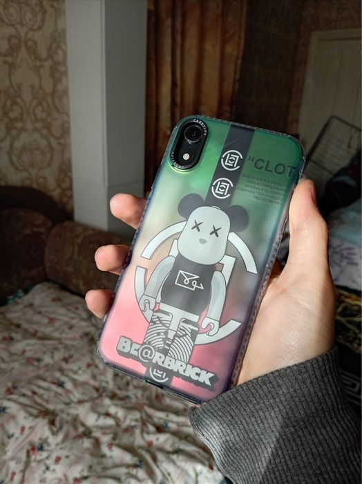 Продам айфон хр 64 гб