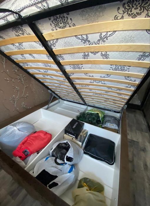 Продам кровать в отличном состоянии