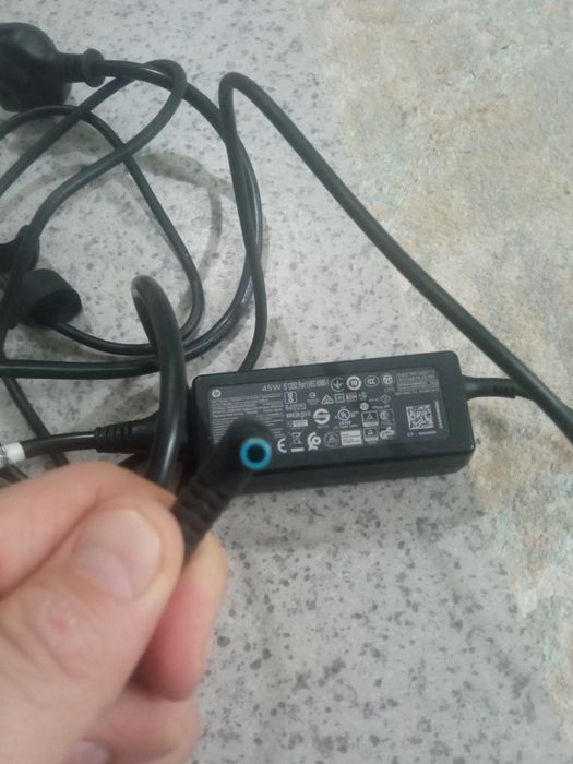 Зарядное устройство для ноутбука