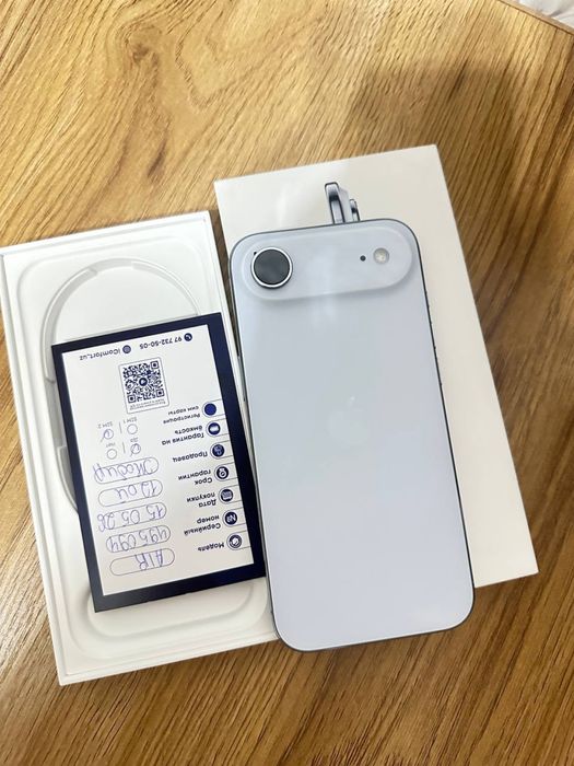 Продаю iPhone Air
