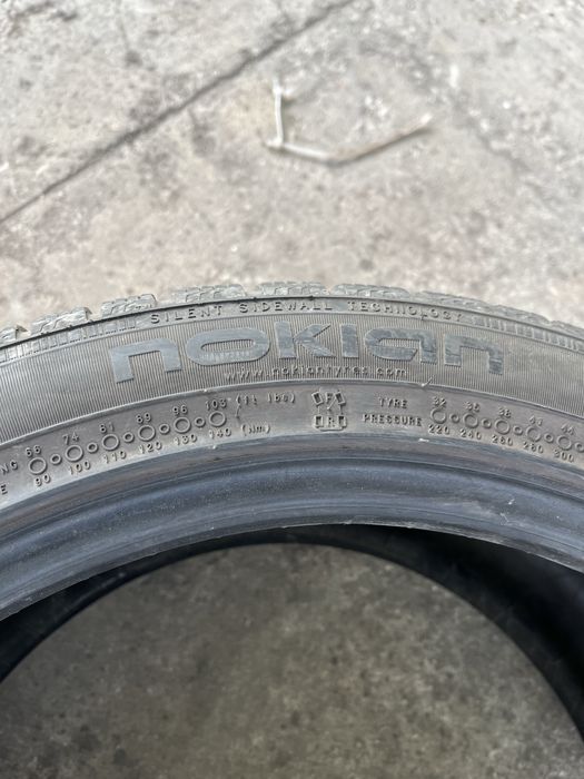 255/40/18 Nokian