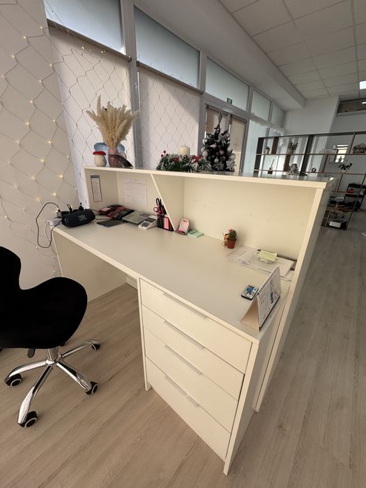 Vand Mobilier Receptie
