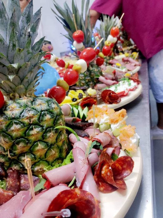 Berbecut la protap,aperitive,gratar,fructe,oriunde in tara